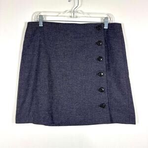 NWT Banana Republic Gray Mini Skirt with Button Details Size 10 L0230